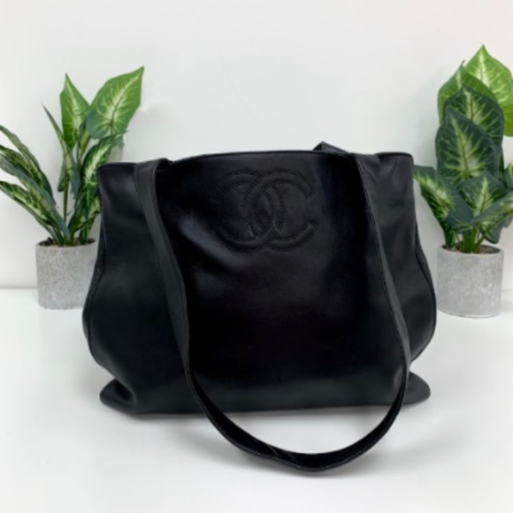 Authentic CHANEL Pre-Loved Luxury Bag - Picture 1 of 14